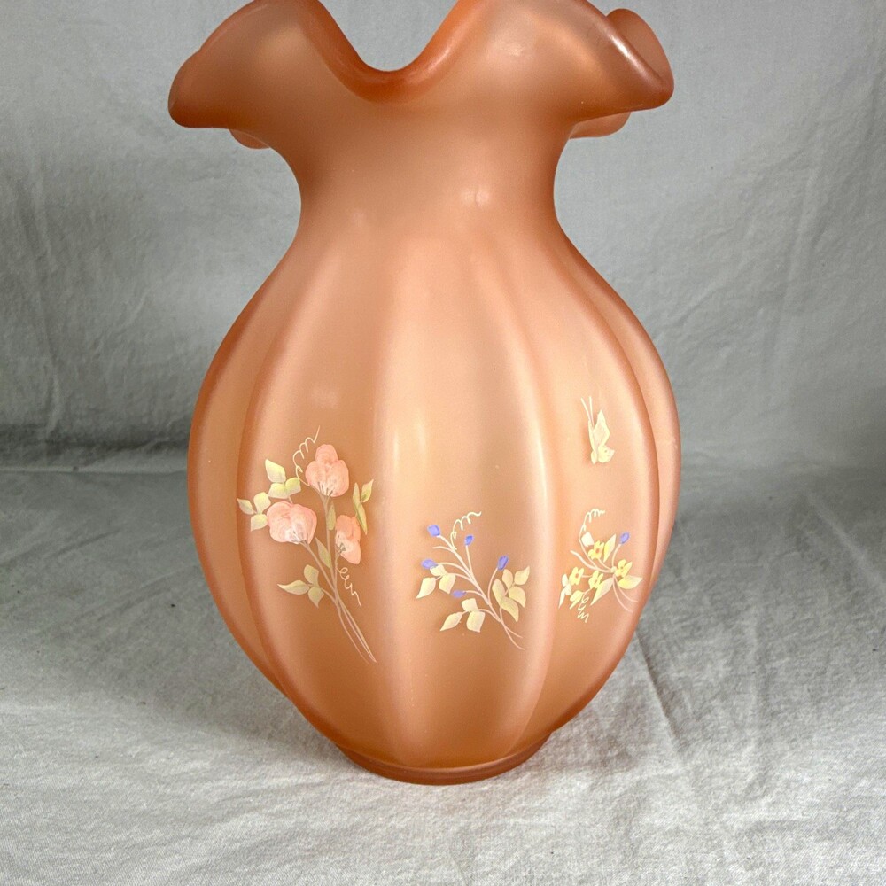 Vintage Fenton Pink Satin Melon Vase Hand Painted Signed Viki Anderson Ruffled 7